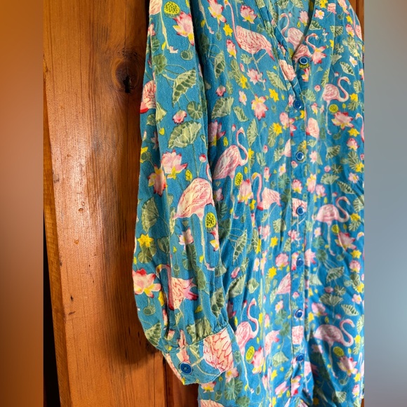 Flamingo Print Button-Up tunic - Picture 6 of 7